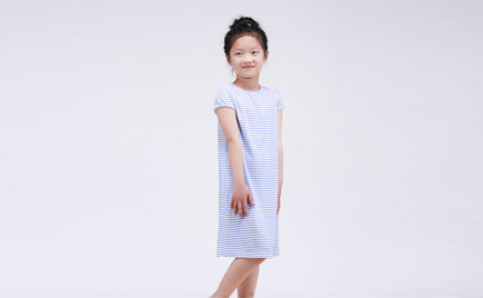 劉潭服裝提醒您保存兒童衣服不要用衛生球 劉潭服裝提醒您保存兒童衣服不要用衛生球