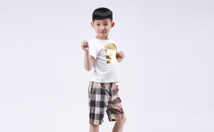劉潭服裝為您盤點不適宜兒童穿的5類衣服 劉潭服裝為您盤點不適宜兒童穿的5類衣服