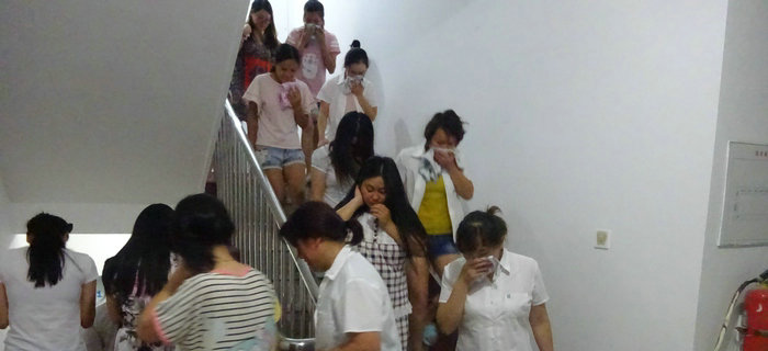 劉潭服裝：宿舍樓緊急疏散演習 平安中秋