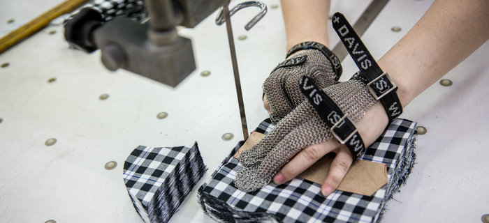 服裝貼牌加工：成衣背后是每位員工匠心注入的靈魂