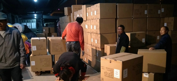 劉潭服裝裝貨師傅或許默默無聞，但求臻善臻美