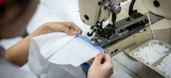 設備的維護與保養為服裝加工的正常進行提供了保障 設備的維護與保養為服裝加工的正常進行提供了保障