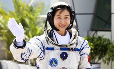 第二個中國航天日，劉潭服裝為您揭秘航天服裝