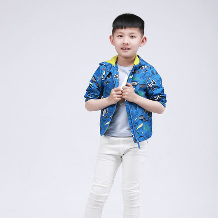 劉潭服裝:What!連帽衫竟是兒童的“隱形殺手” 劉潭服裝:What!連帽衫竟是兒童的“隱形殺手”