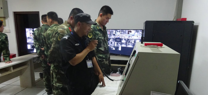 劉潭服裝聯合無錫北塘劉潭消防中隊進行消防演練