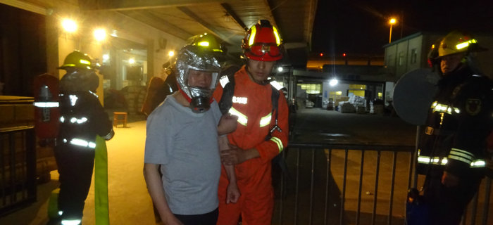 劉潭服裝聯合無錫北塘劉潭消防中隊進行消防演練