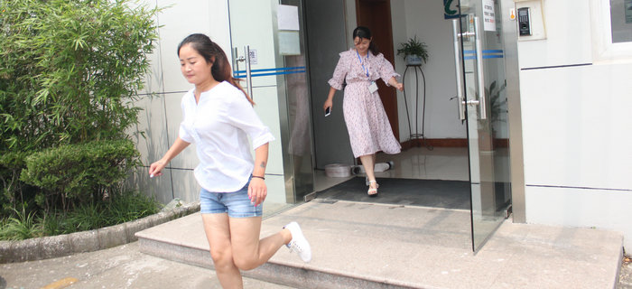 消防運動會，劉潭服裝員工都是行動派，不服來辯……