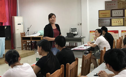 劉潭服裝團(tuán)支部召開(kāi)第三季度團(tuán)員大會(huì)