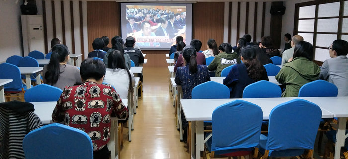 厲害了，我的祖國！劉潭服裝和你一起看十九大……