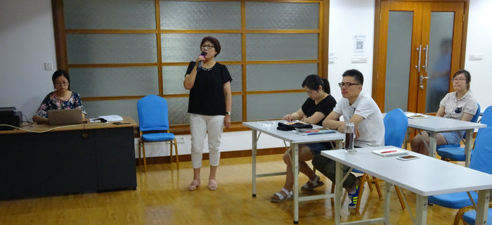 劉潭服裝召開砥礪奮進,以優異的成績向十九大獻禮黨員大會 劉潭服裝召開砥礪奮進,以優異的成績向十九大獻禮黨員大會