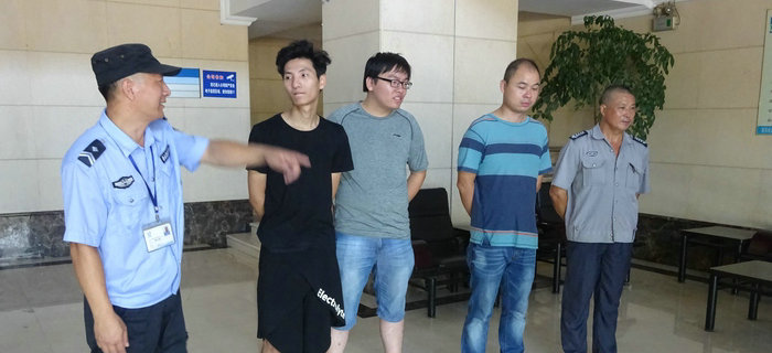 劉潭消防中隊(duì)來劉潭服裝進(jìn)行消防設(shè)備現(xiàn)場培訓(xùn) 劉潭消防中隊(duì)來劉潭服裝進(jìn)行消防設(shè)備現(xiàn)場培訓(xùn)