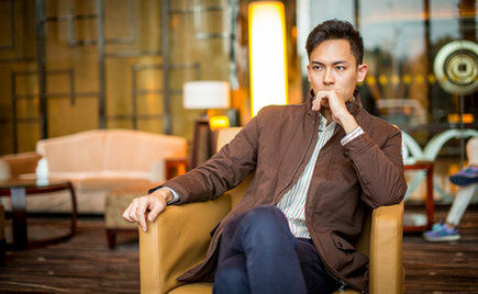 劉潭服裝：秋將盡，露結為霜；冬欲來，情結為愛