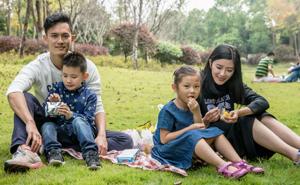 服裝加工:冷空氣突襲,不穿秋褲是我最后的倔強 服裝加工:冷空氣突襲,不穿秋褲是我最后的倔強