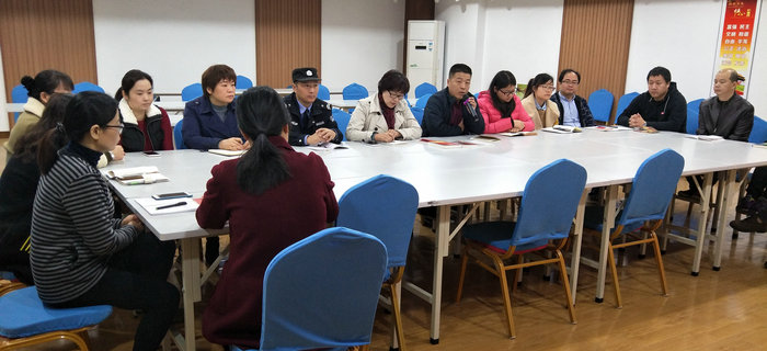 趙芳同志在劉潭服裝專題學(xué)習(xí)十九大會議中通過入黨轉(zhuǎn)正申請 趙芳同志在劉潭服裝專題學(xué)習(xí)十九大會議中通過入黨轉(zhuǎn)正申請