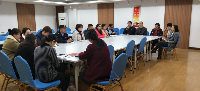 趙芳同志在劉潭服裝專題學(xué)習(xí)十九大會議中通過入黨轉(zhuǎn)正申請 趙芳同志在劉潭服裝專題學(xué)習(xí)十九大會議中通過入黨轉(zhuǎn)正申請