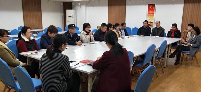 趙芳同志在劉潭服裝專題學(xué)習(xí)十九大會議中通過入黨轉(zhuǎn)正申請 趙芳同志在劉潭服裝專題學(xué)習(xí)十九大會議中通過入黨轉(zhuǎn)正申請