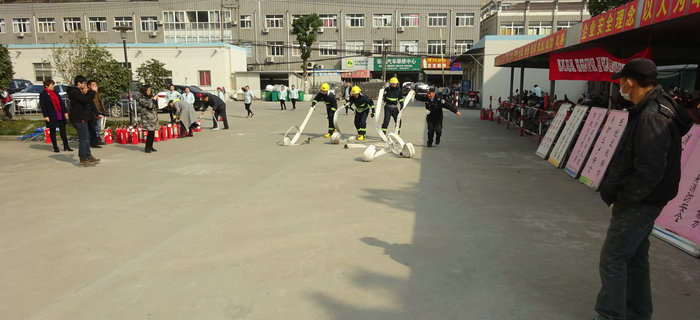 劉潭服裝圓滿舉辦十六屆二次職工消防運動會 劉潭服裝圓滿舉辦十六屆二次職工消防運動會