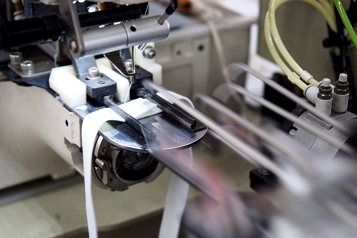 縫制設備自動化智能化轉型——劉潭服裝廠創新之路 縫制設備自動化智能化轉型——劉潭服裝廠創新之路