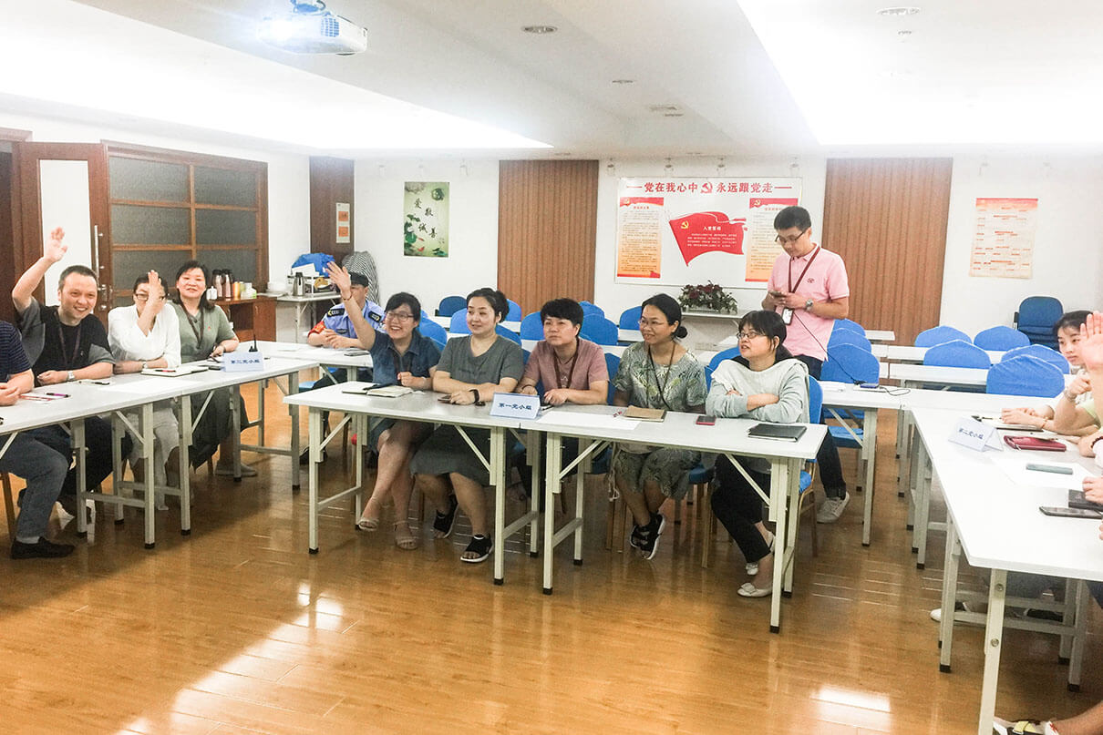 3 劉潭服裝黨員活動(dòng)