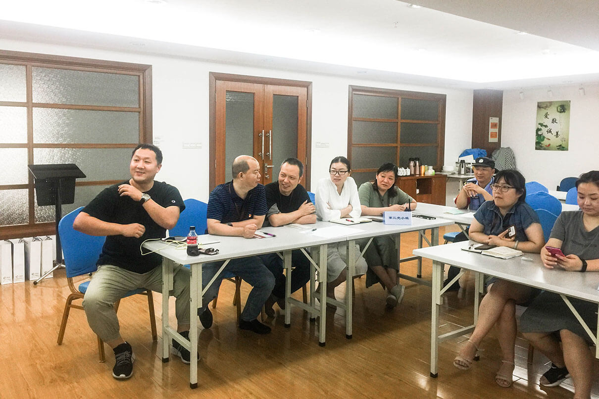 4 劉潭服裝黨員活動(dòng)