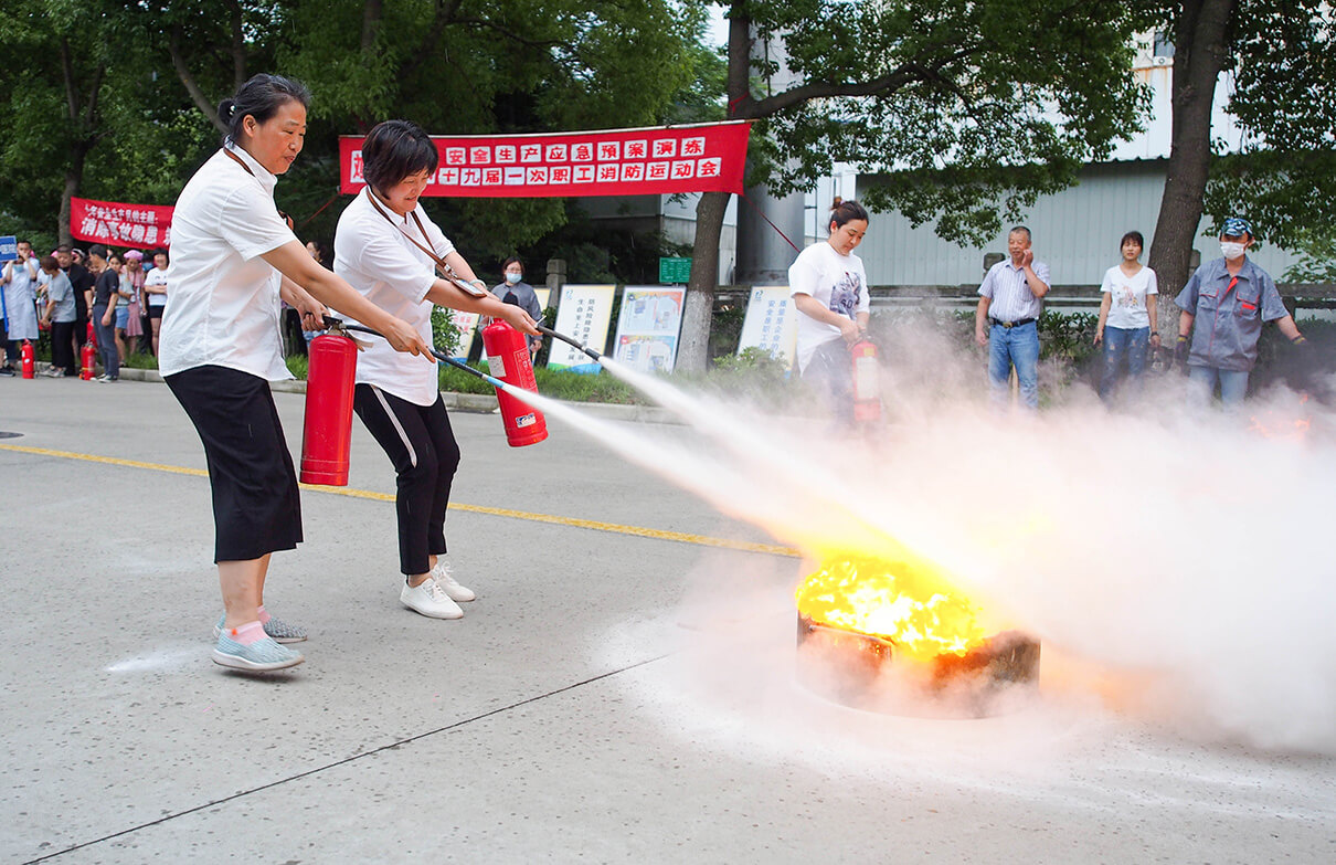 4 劉潭服裝消防運動會
