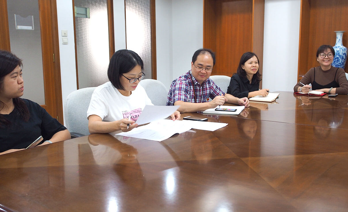 03 劉潭服裝黨員轉(zhuǎn)正