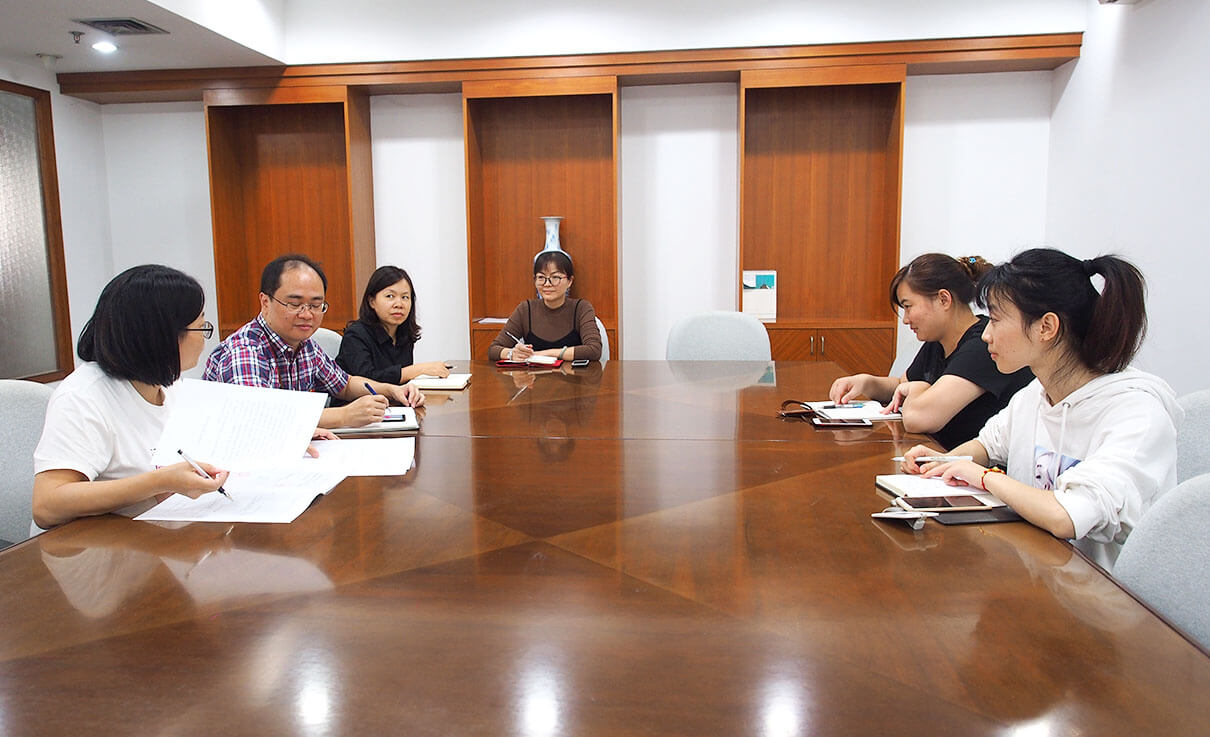 04 劉潭服裝黨員轉(zhuǎn)正