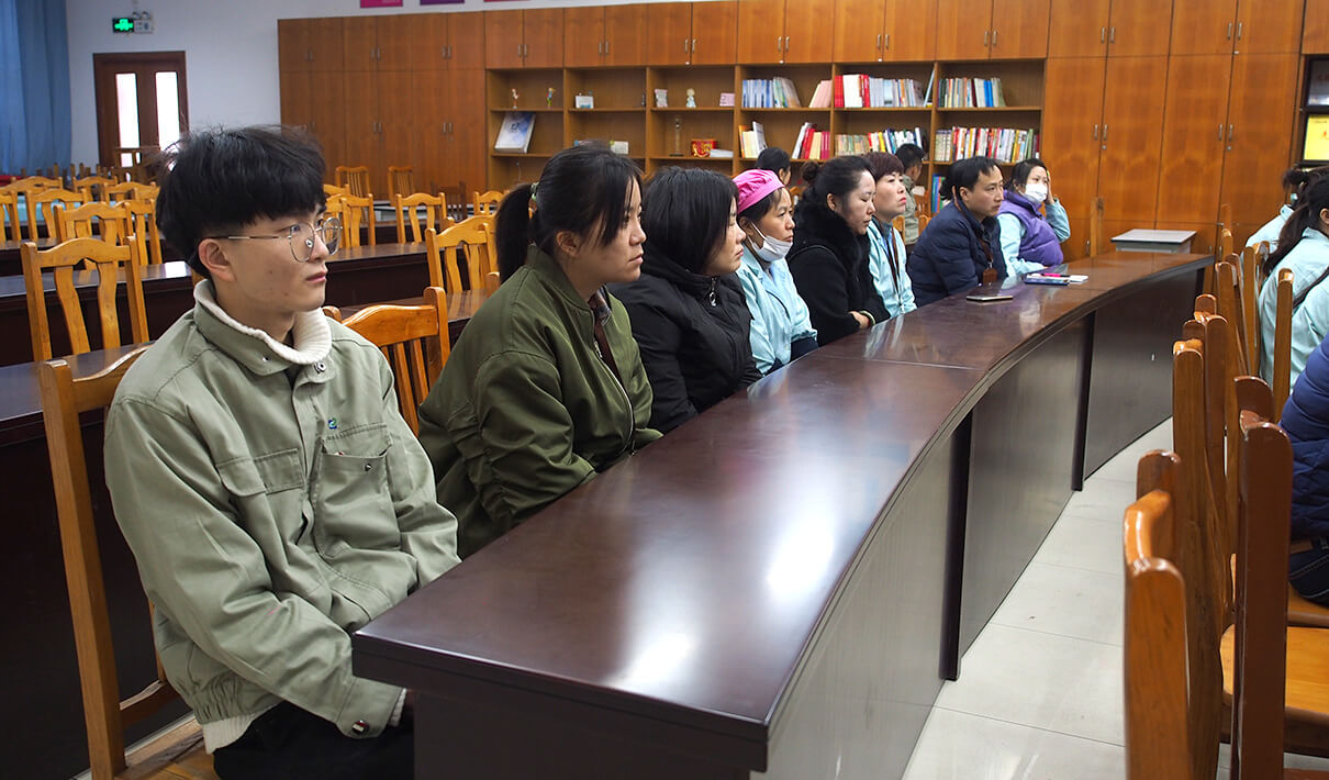 2 劉潭服裝新員工培訓(xùn)