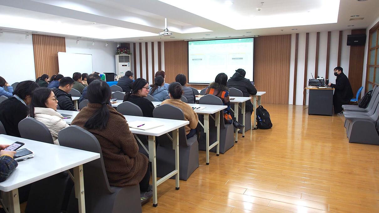 追溯化管理、增強(qiáng)核心競(jìng)爭(zhēng)力——?jiǎng)⑻斗b廠召開MES系統(tǒng)二次培訓(xùn)會(huì)議 追溯化管理、增強(qiáng)核心競(jìng)爭(zhēng)力——?jiǎng)⑻斗b廠召開MES系統(tǒng)二次培訓(xùn)會(huì)議