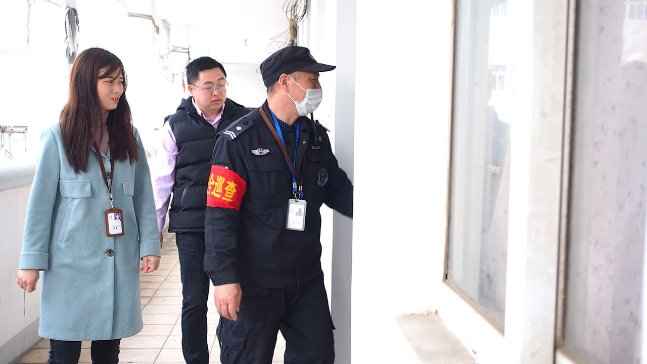 2 劉潭服裝廠開展宿舍安全突擊檢查