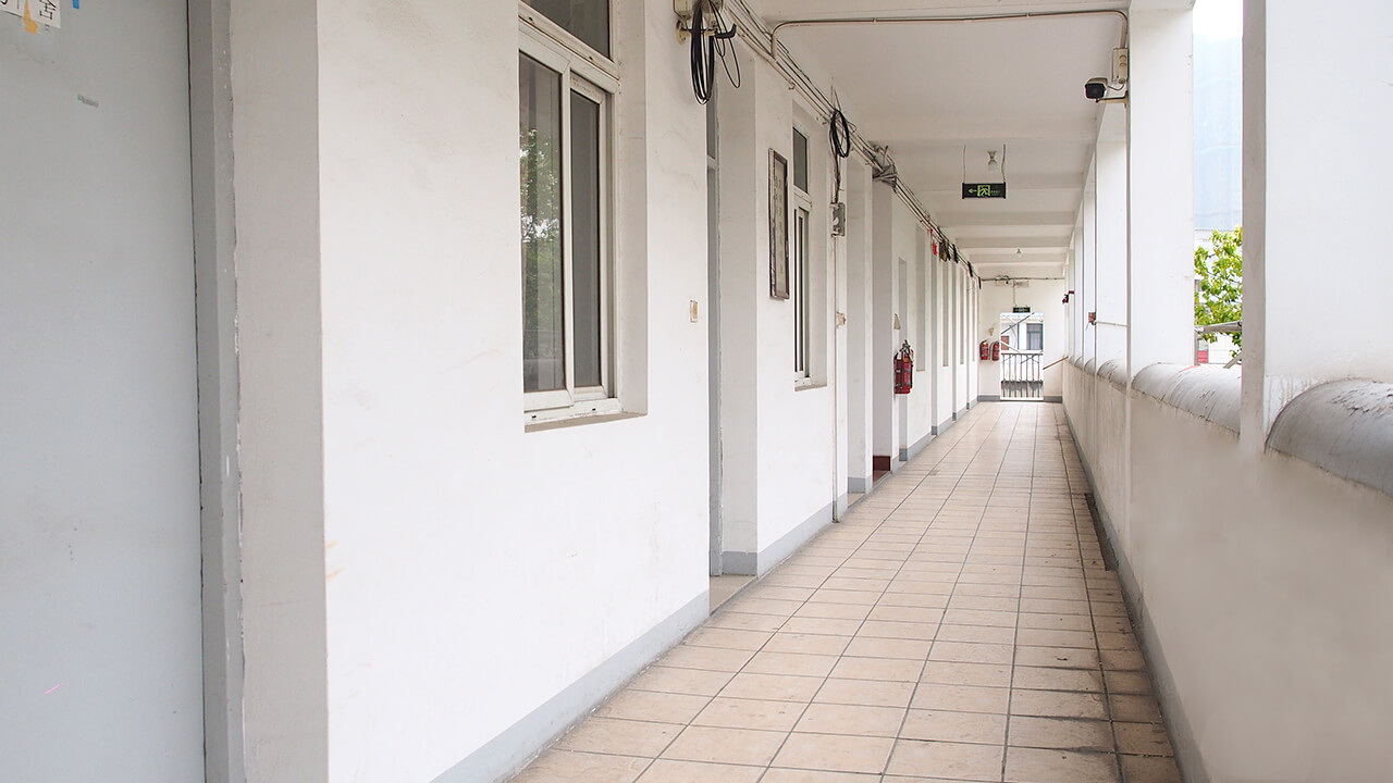 6 劉潭服裝廠開展宿舍安全突擊檢查