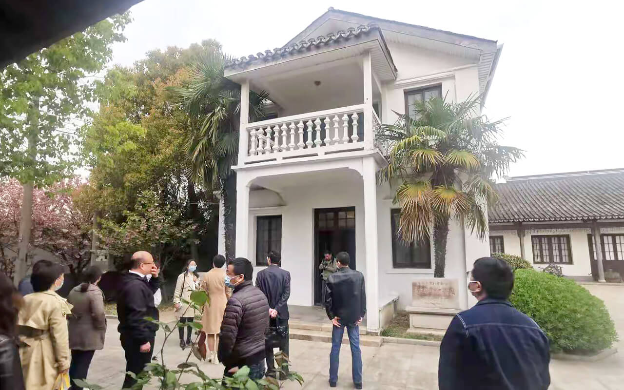 03 劉潭服裝廠黨員參觀新四軍六師部舊址紀念館