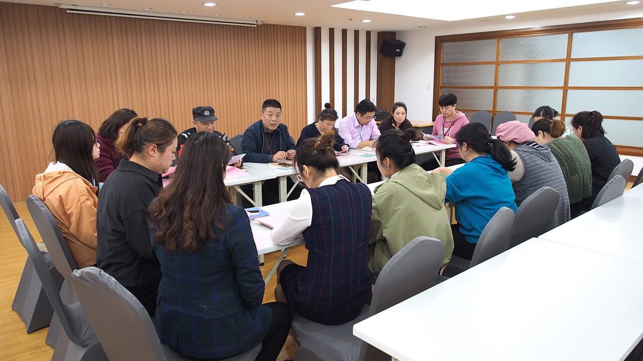 4 劉潭服裝廠召開接種新冠疫苗動員會