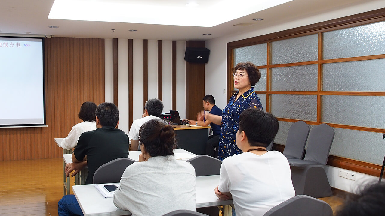 劉潭服裝廠安全生產工作會議