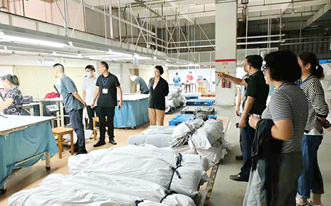 劉潭服裝廠:參觀指導同發展,攜手共進促提升 劉潭服裝廠:參觀指導同發展,攜手共進促提升