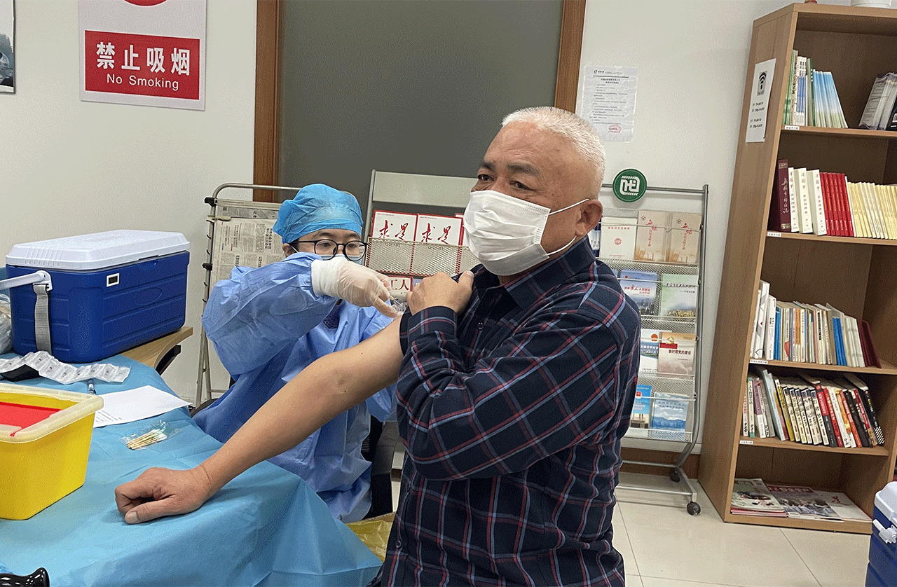 1 劉潭服裝廠第三針接種圓滿完成