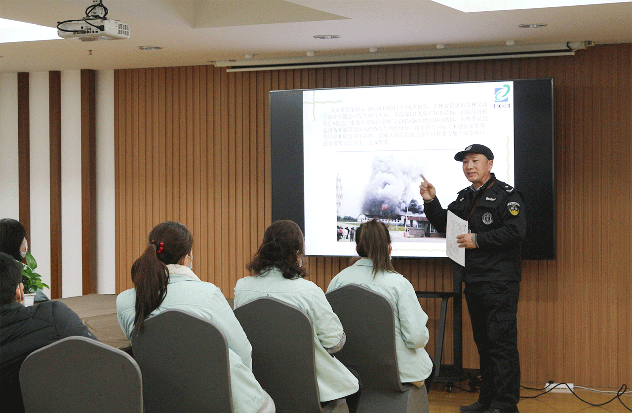 3 劉潭服裝廠新入職職工培訓