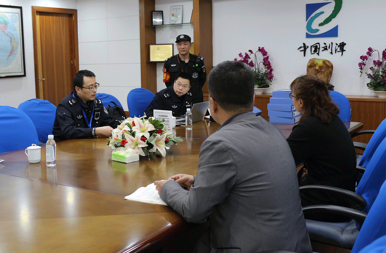 4 區應急管理局到訪劉潭服裝廠