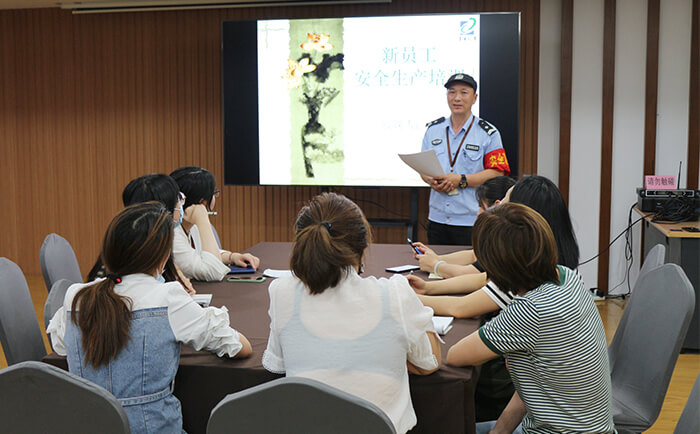 劉潭服裝廠開展新入職員工安全生產培訓 劉潭服裝廠開展新入職員工安全生產培訓