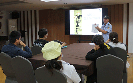 劉潭服裝廠開展新員工入職崗前培訓