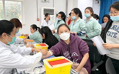 劉潭服裝組織職工進行免費體檢 劉潭服裝組織職工進行免費體檢