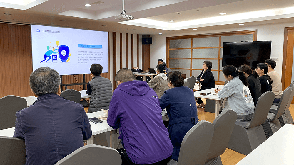 劉潭服裝生產管理部開展OA系統管理培訓