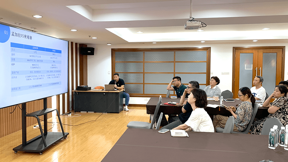 劉潭服裝開(kāi)展高層管理總裁技能培訓(xùn) 劉潭服裝開(kāi)展高層管理總裁技能培訓(xùn)