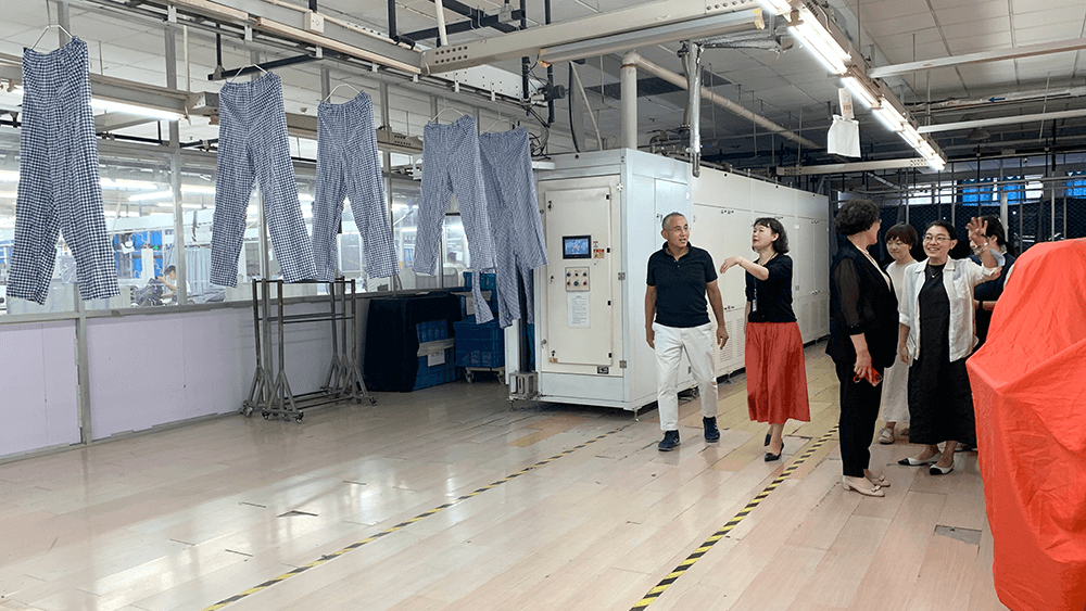 劉潭服裝歡迎日本客戶參觀考察 劉潭服裝歡迎日本客戶參觀考察