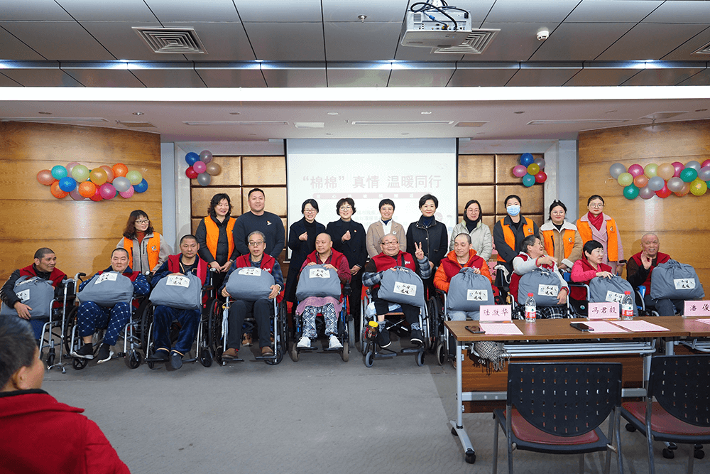 劉潭服裝愛心暖被捐贈活動 劉潭服裝愛心暖被捐贈活動