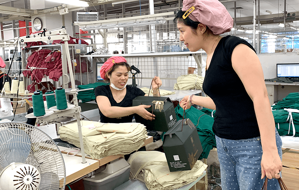 劉潭服裝為員工送上暖心端午禮 劉潭服裝為員工送上暖心端午禮