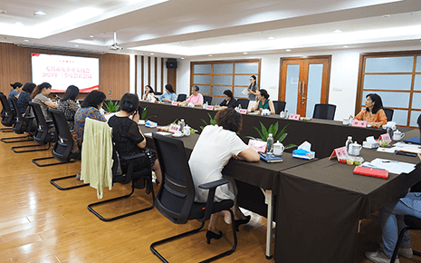 市女企業(yè)家協(xié)會(huì)2024年三季度會(huì)長(zhǎng)會(huì)議在劉潭服裝召開 市女企業(yè)家協(xié)會(huì)2024年三季度會(huì)長(zhǎng)會(huì)議在劉潭服裝召開