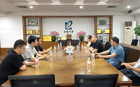 劉潭服裝:“企學研”共探智能制造新未來 劉潭服裝:“企學研”共探智能制造新未來