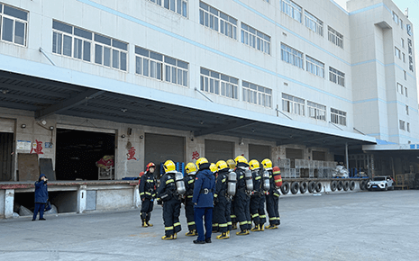 劉潭服裝:消防演練進企業,共筑安全生產“防火墻” 劉潭服裝:消防演練進企業,共筑安全生產“防火墻”