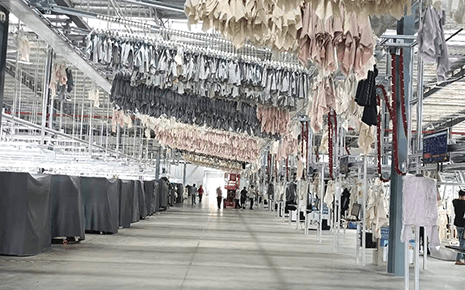 劉潭服裝柬埔寨新車間投入使用,智能化與產能雙提升 劉潭服裝柬埔寨新車間投入使用,智能化與產能雙提升